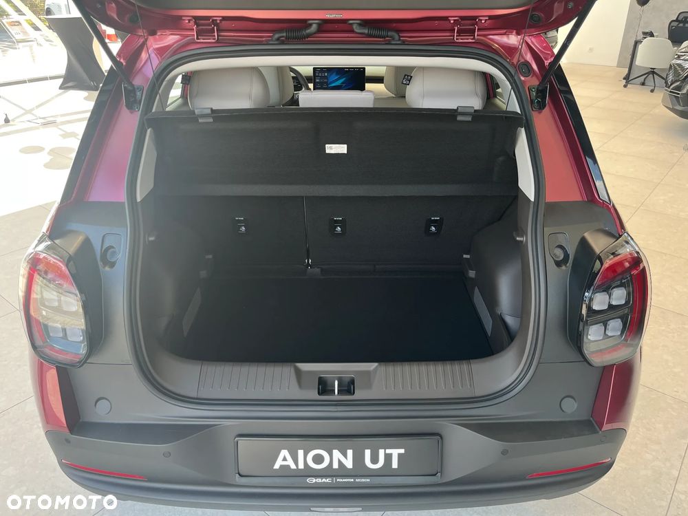 GAC AION UT - 5