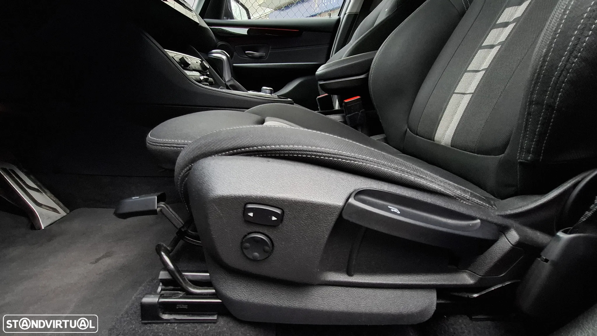 BMW 218 Active Tourer d Sport-Aut. - 24