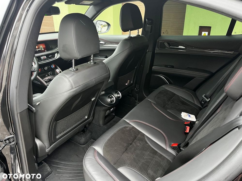 Alfa Romeo Stelvio 2.0 Turbo Veloce TI Q4 - 9