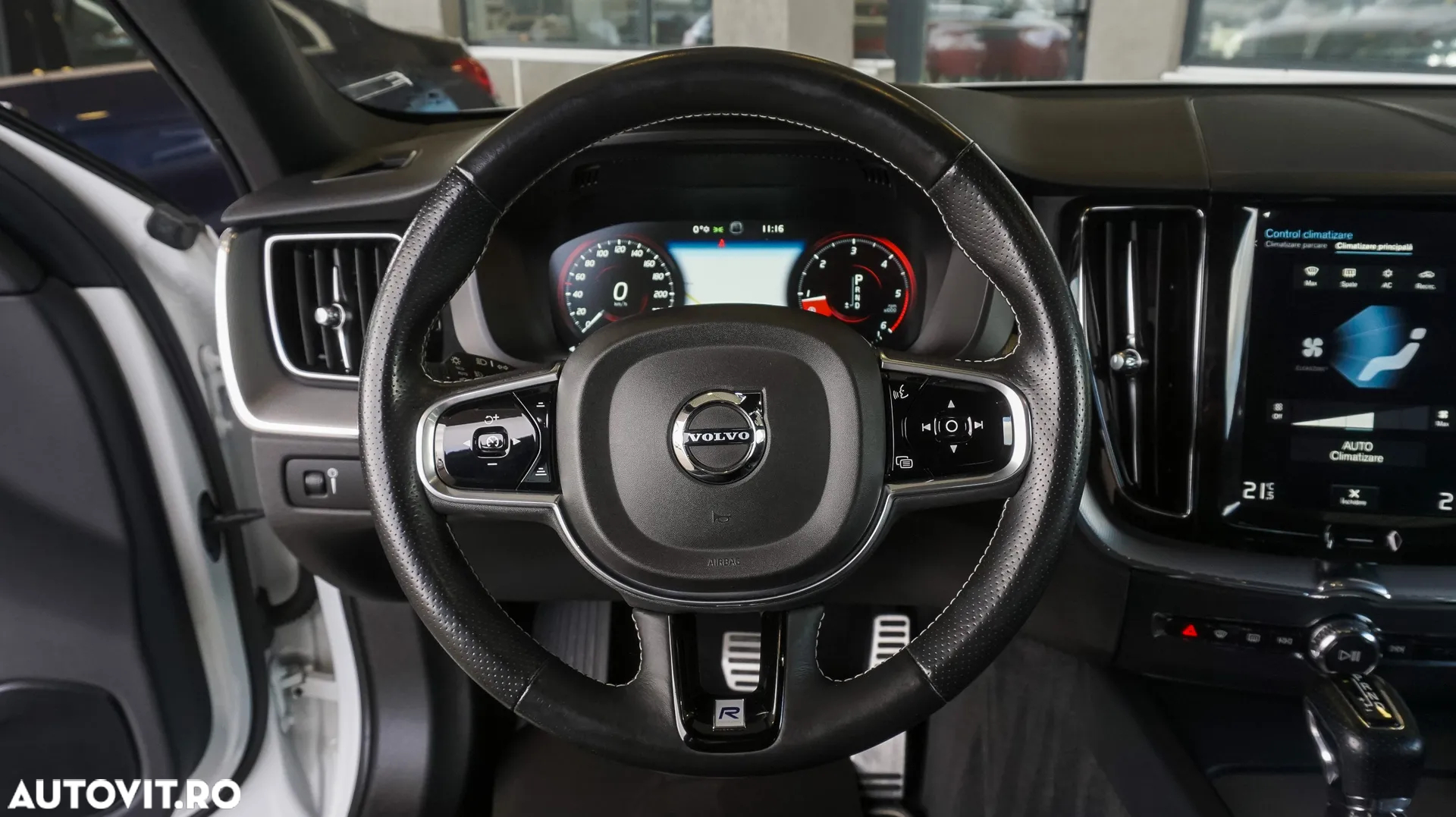 Volvo XC 60 D4 AWD Geartronic RDesign - 15