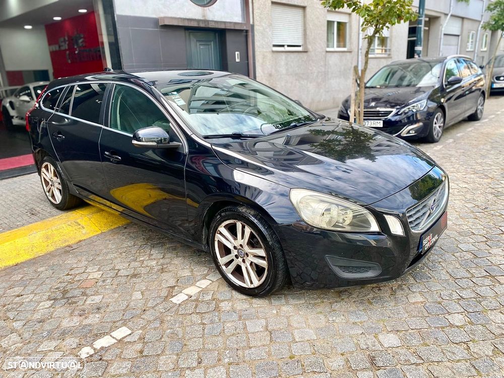 Volvo V60 1.6 D2 Drive Momentum Start/Stop - 4