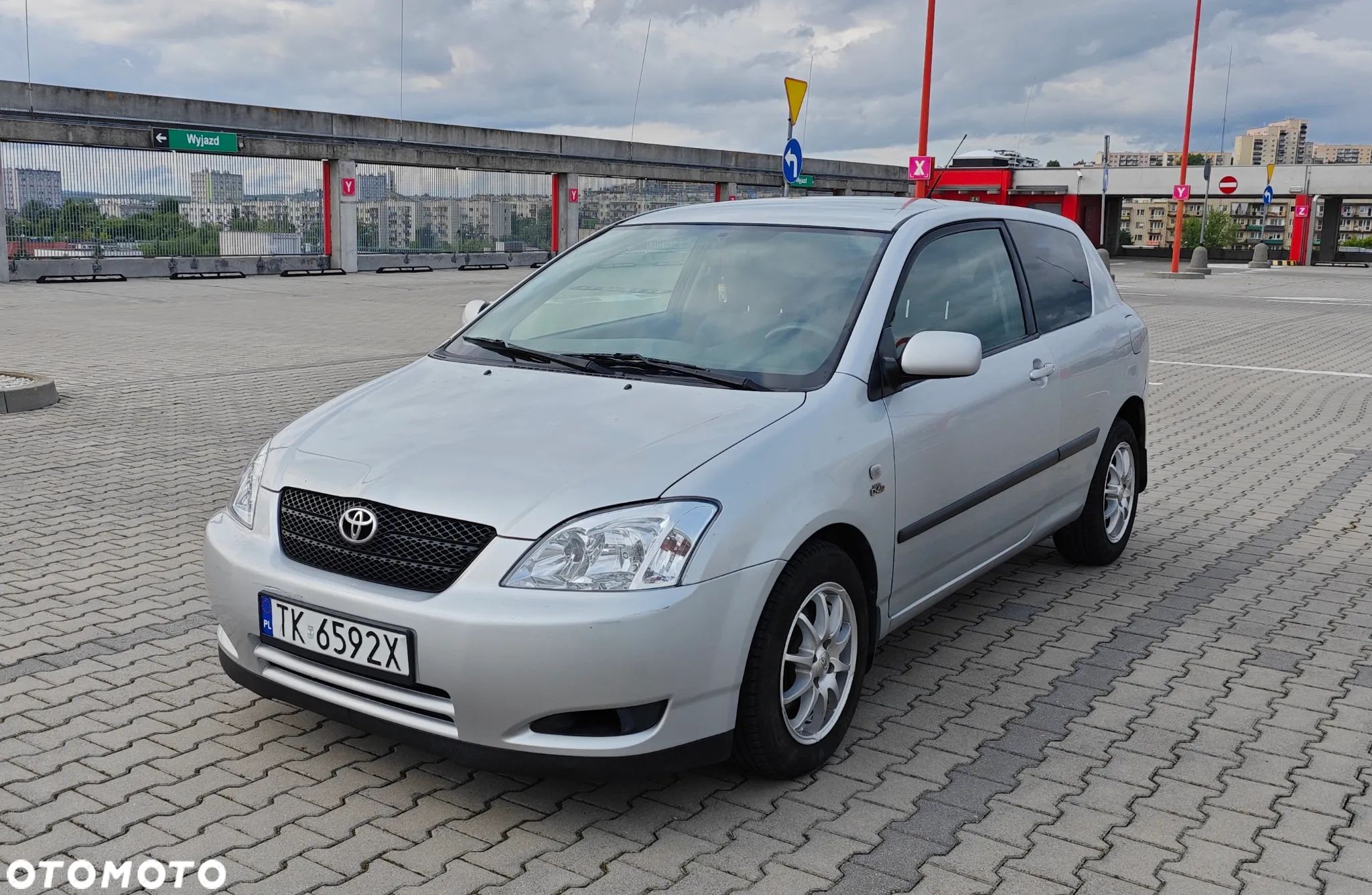 Toyota Corolla 2.0 D-4D Terra - 1