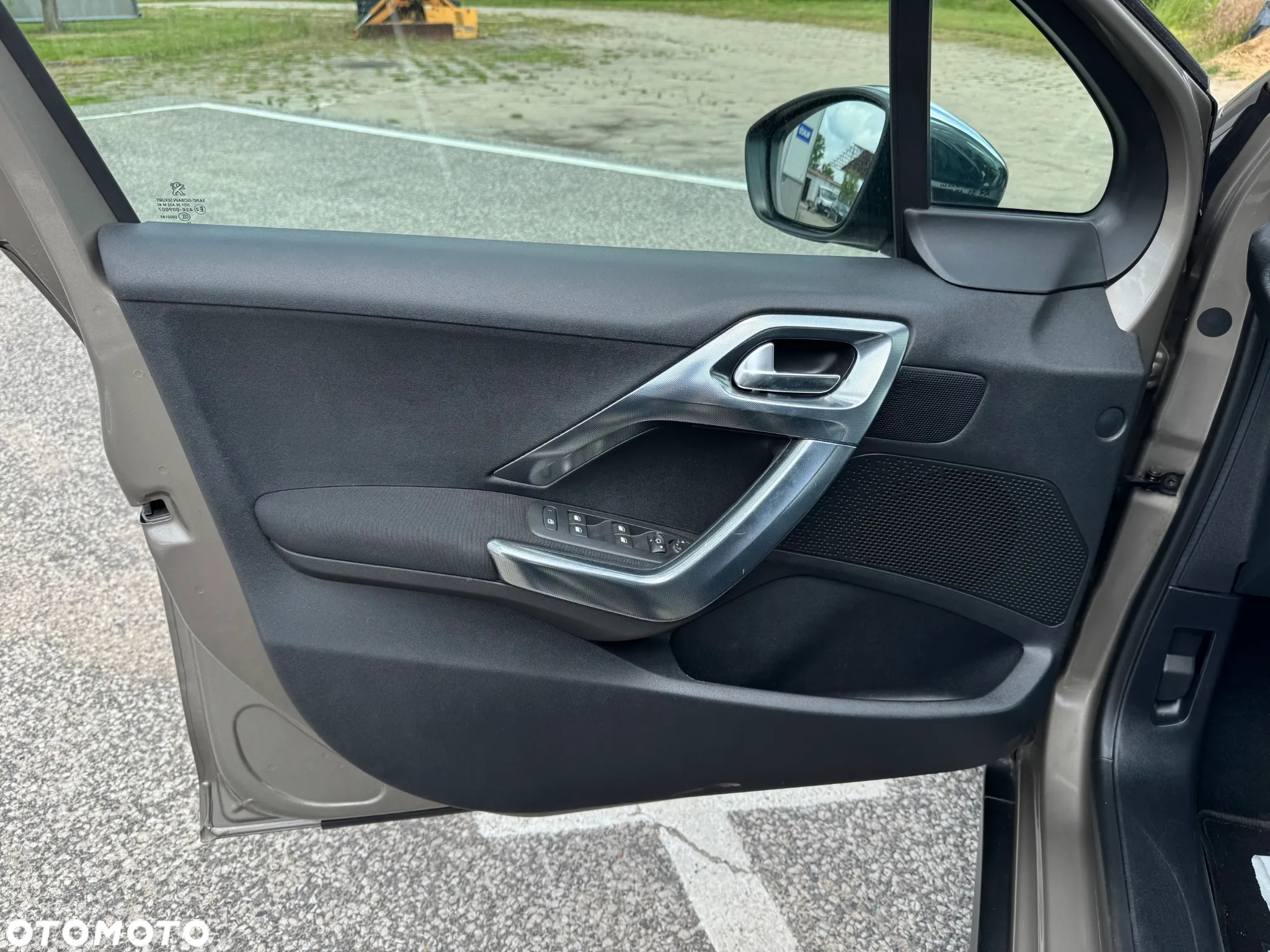 Peugeot 2008 1.2 PureTech Allure Pack S&S - 24