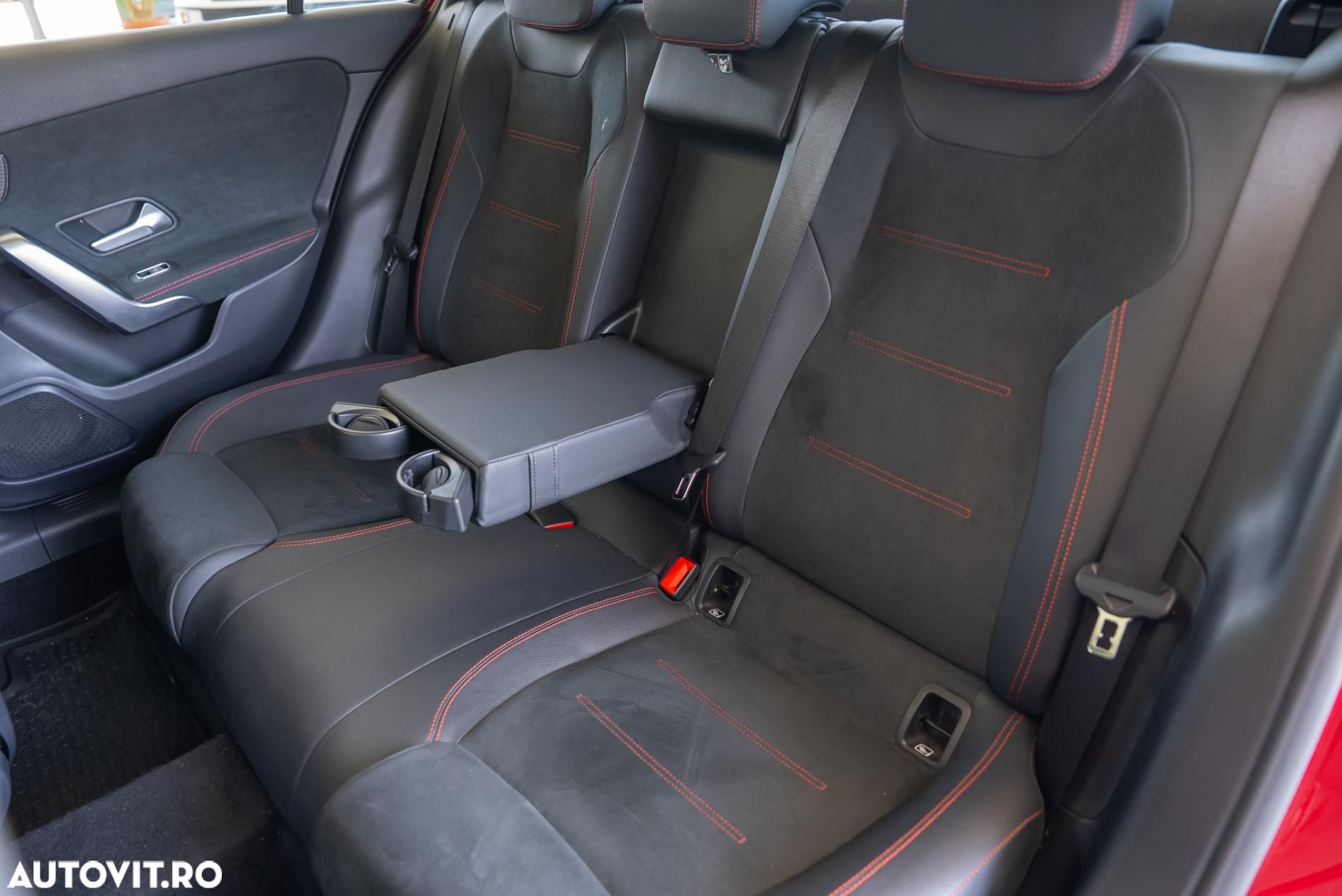 Mercedes-Benz A 200 7G-DCT AMG Line - 22