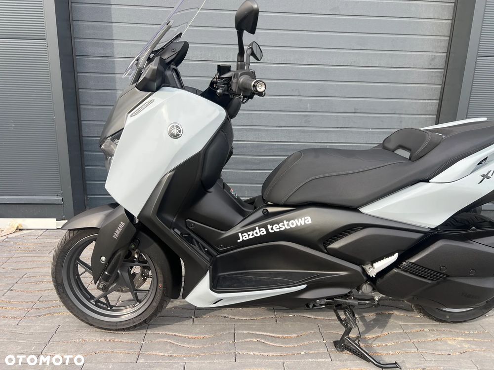 Yamaha X-max - 8
