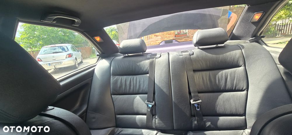 BMW Seria 3 328i - 16