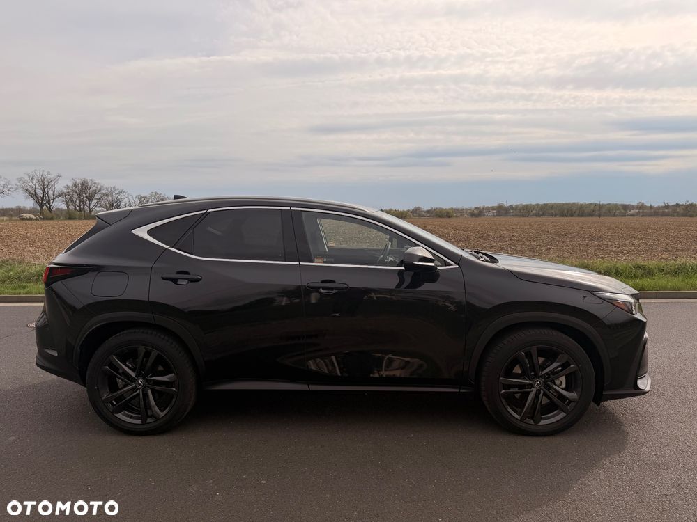 Lexus NX 450h+ Prestige AWD - 8