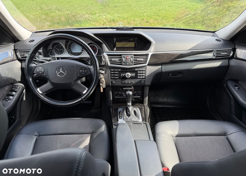 Mercedes-Benz Klasa E 200 CDI DPF BlueEFFICIENCY Automatik Avantgarde - 27