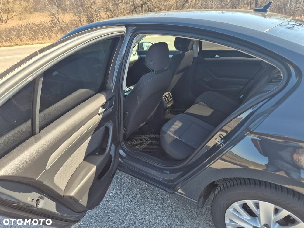 Volkswagen Passat 1.5 TSI EVO Essence DSG - 7