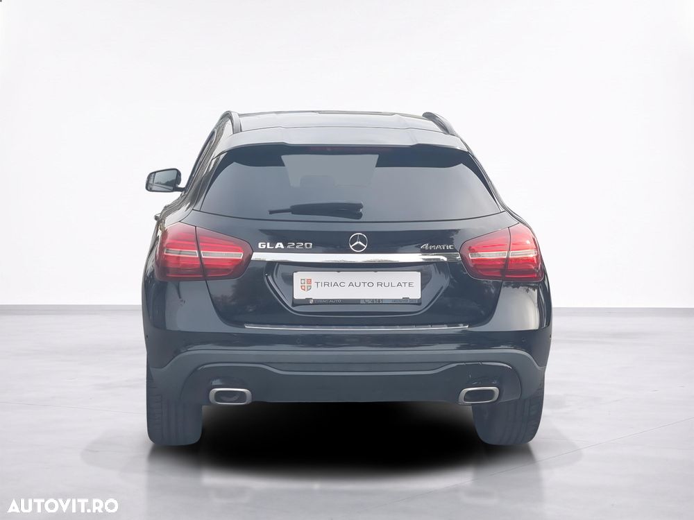 Mercedes-Benz GLA - 5