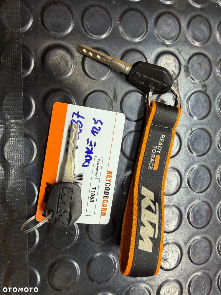 KTM Duke 125 - 9
