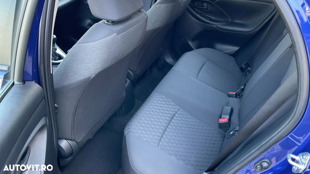 Toyota Yaris 1.5 L Dynamic - 29