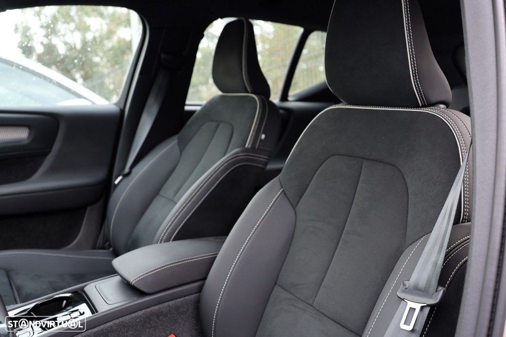 Volvo XC 40 1.5 T2 Plus Dark Auto - 7