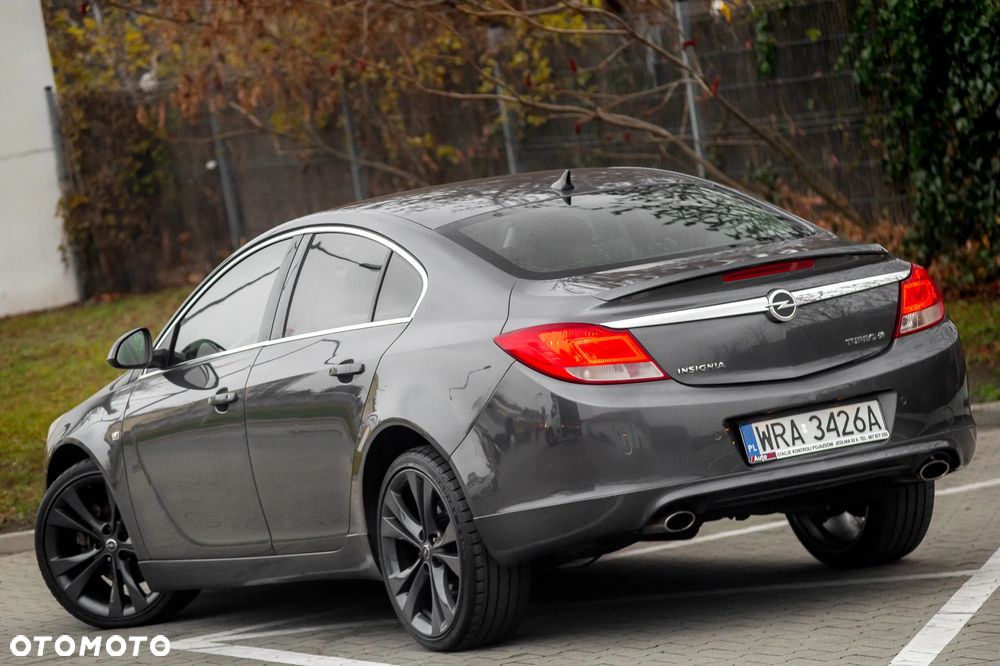 Opel Insignia 2.0 Turbo 4x4 Cosmo - 17