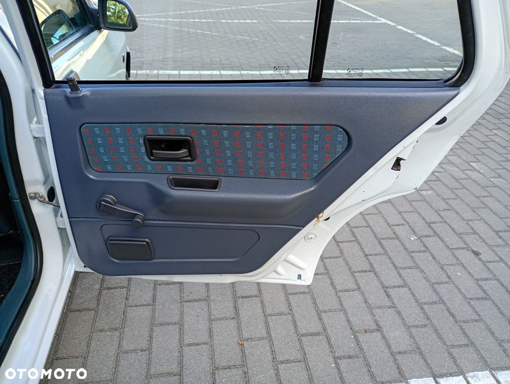 Renault Clio - 19
