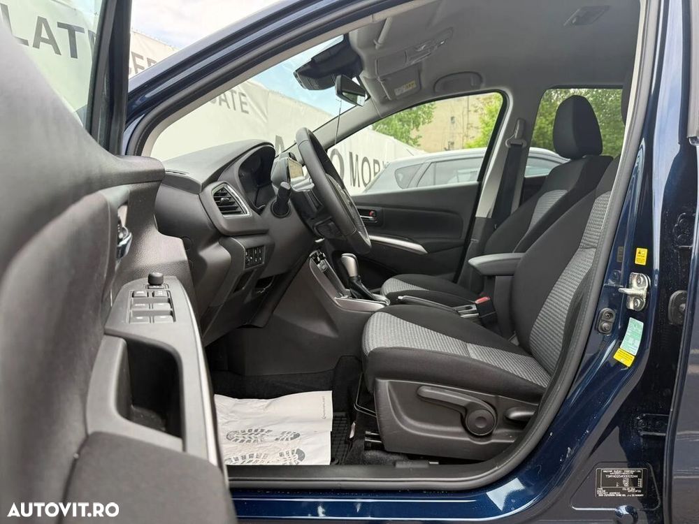 Suzuki S-Cross 1.4 Boosterjet 6AT MHEV Passion - 37