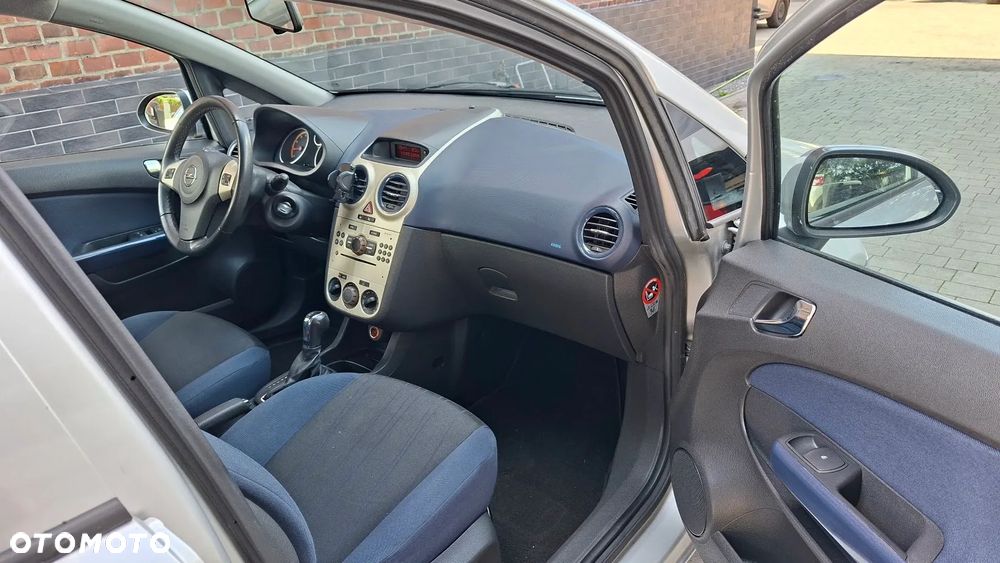 Opel Corsa 1.4 16V Automatik Color Edition - 15