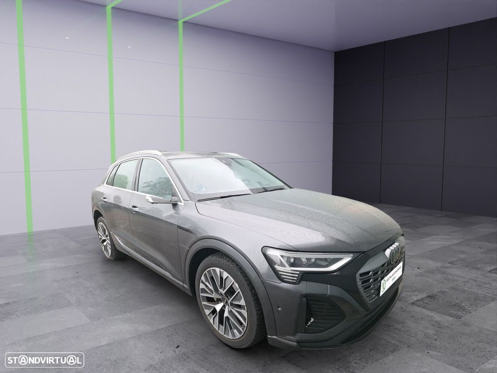 Audi Q8 e-Tron 55 quattro S line - 3