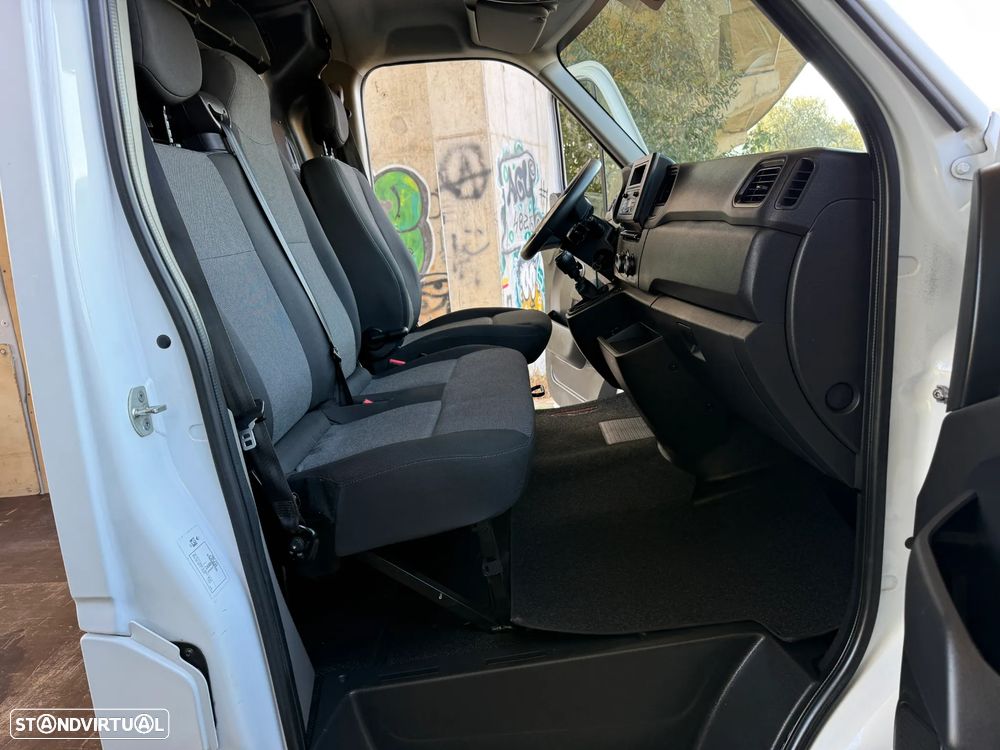 Renault Master 2.3 BlueDci 135 L2H2 Confort - 9