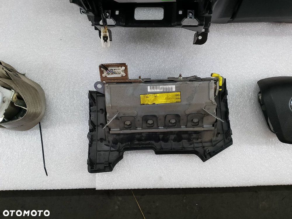 DESKA ROZDZIELCZA,KONSOLA PODUSZKI SENSOR PASY TOYOTA AVENSIS III T27 - 3