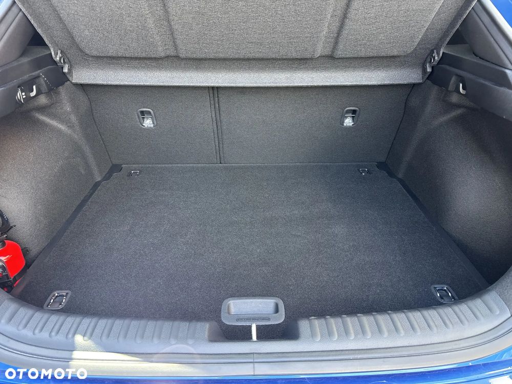 Kia XCeed 1.6 T-GDI Tribute DCT - 28