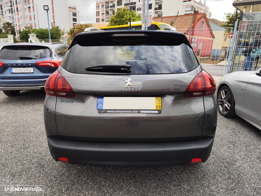 Peugeot 2008 1.2 PureTech Style - 5