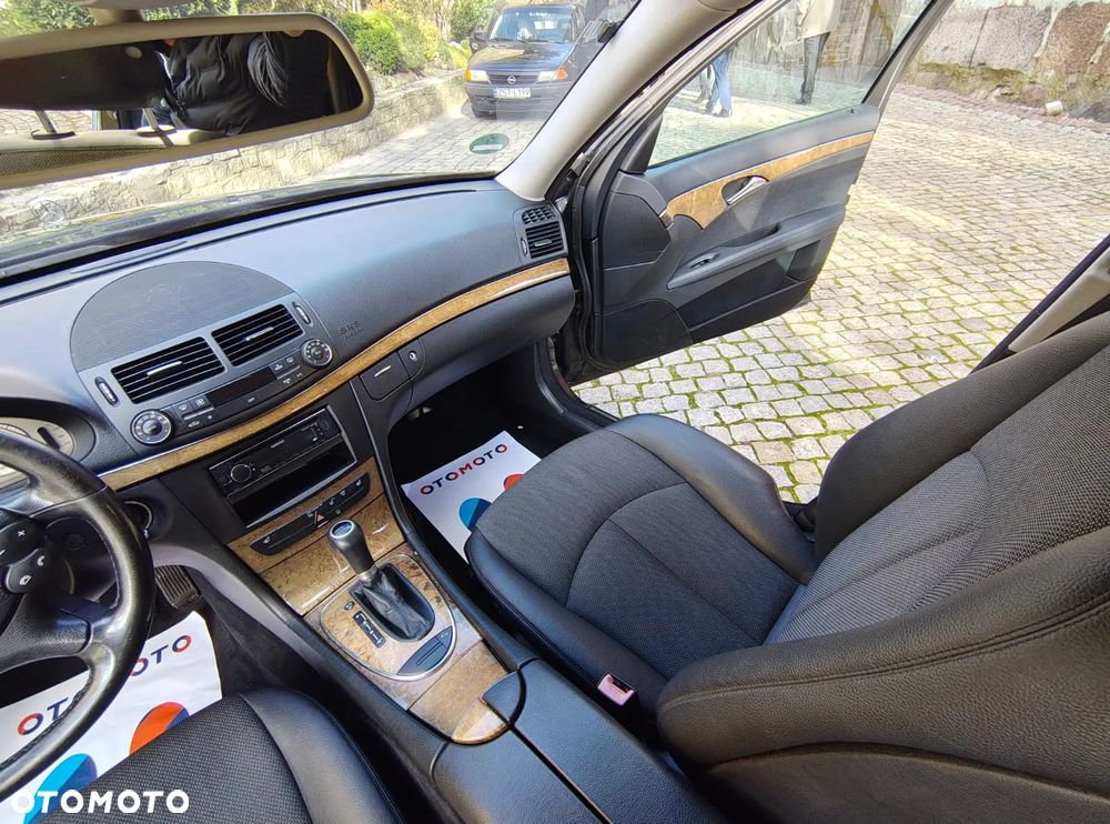 Mercedes-Benz Klasa E - 12