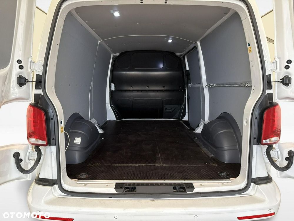 Volkswagen Transporter - 24
