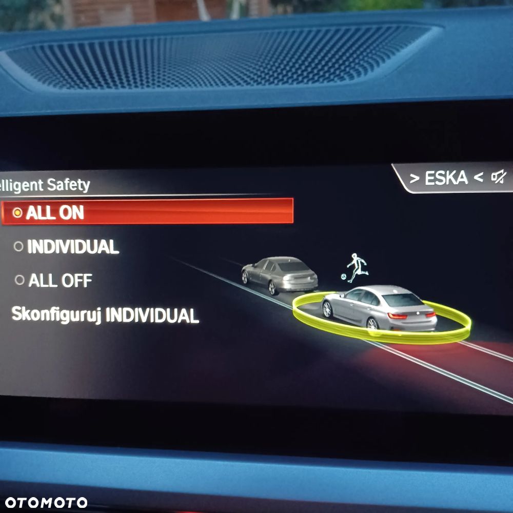 BMW Seria 3 330i Sport Line sport - 39