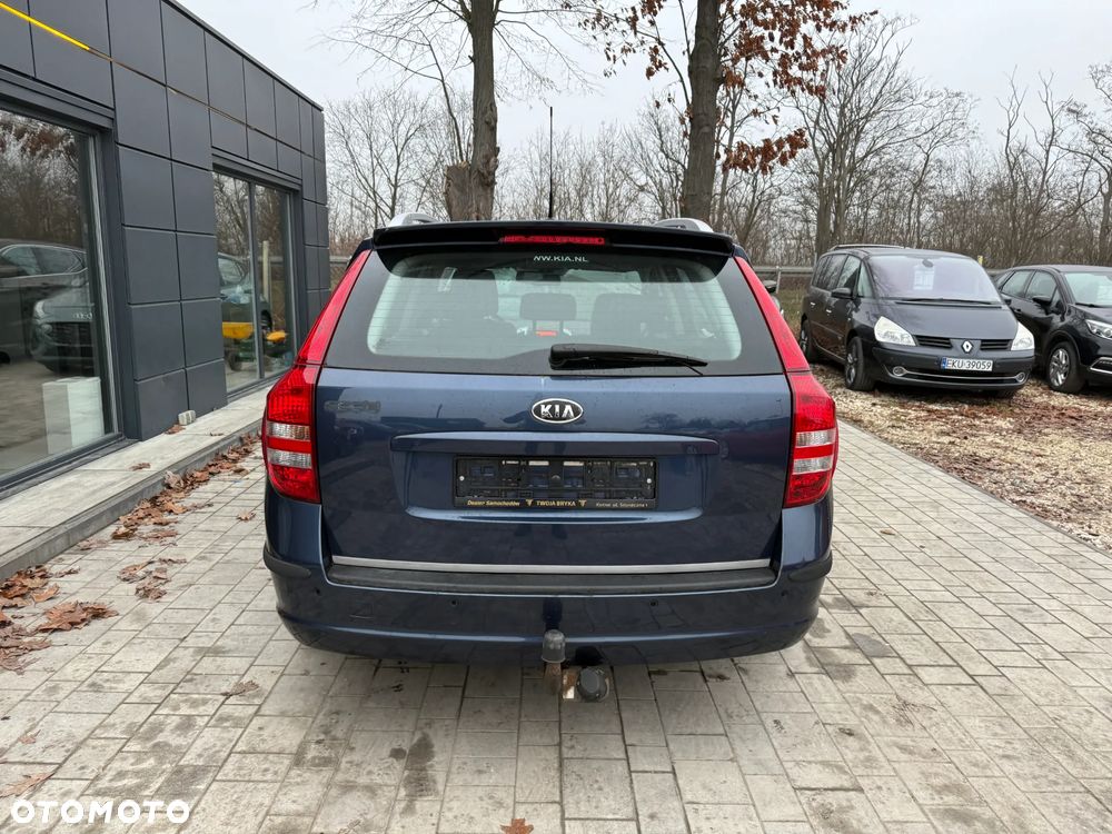 Kia Ceed 2.0 CVVT Spirit - 15