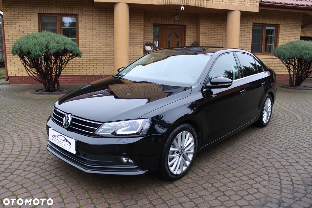Volkswagen Jetta 1.4 TSI BMT Highline - 1