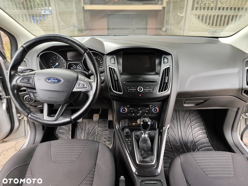 Ford Focus 1.0 EcoBoost Titanium ASS - 6