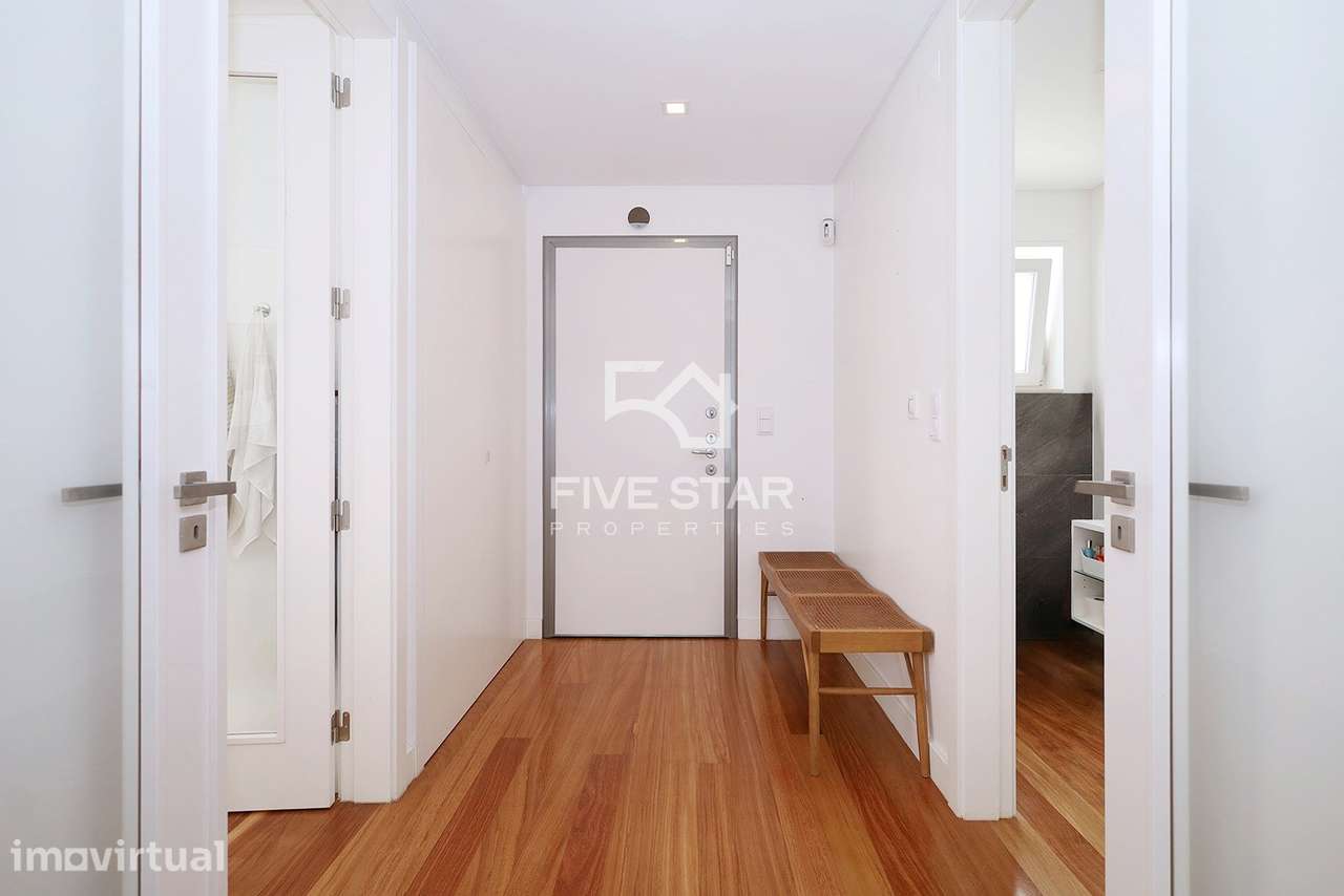Moradia T5+1 com Elevador – Cascais – Condomínio Privado – Piscina aqu - Grande imagem: 4/58