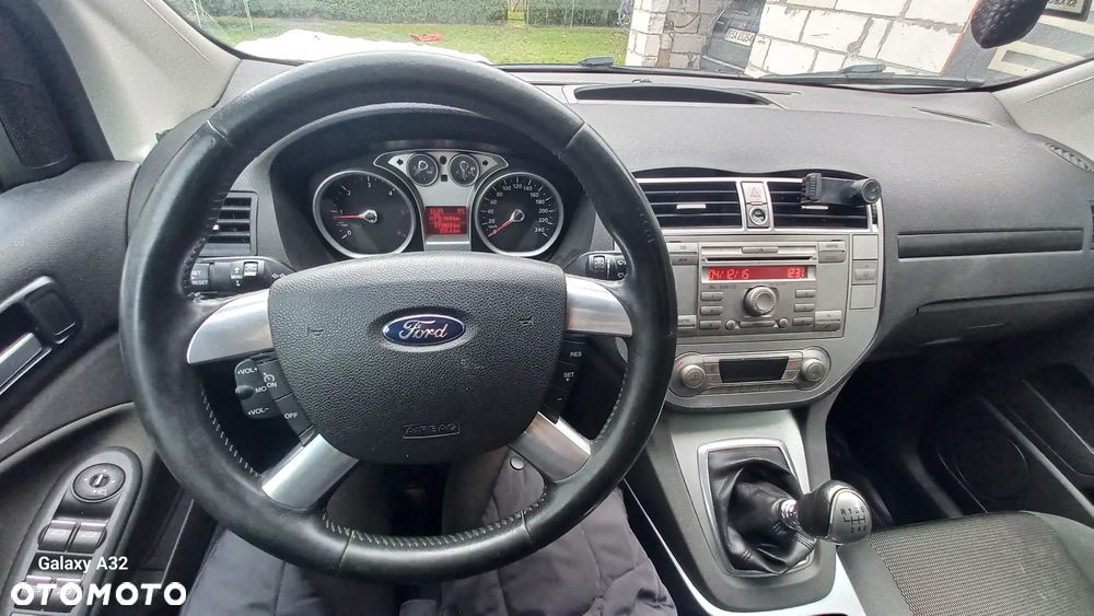 Ford Kuga 2.0 TDCi Trend - 4