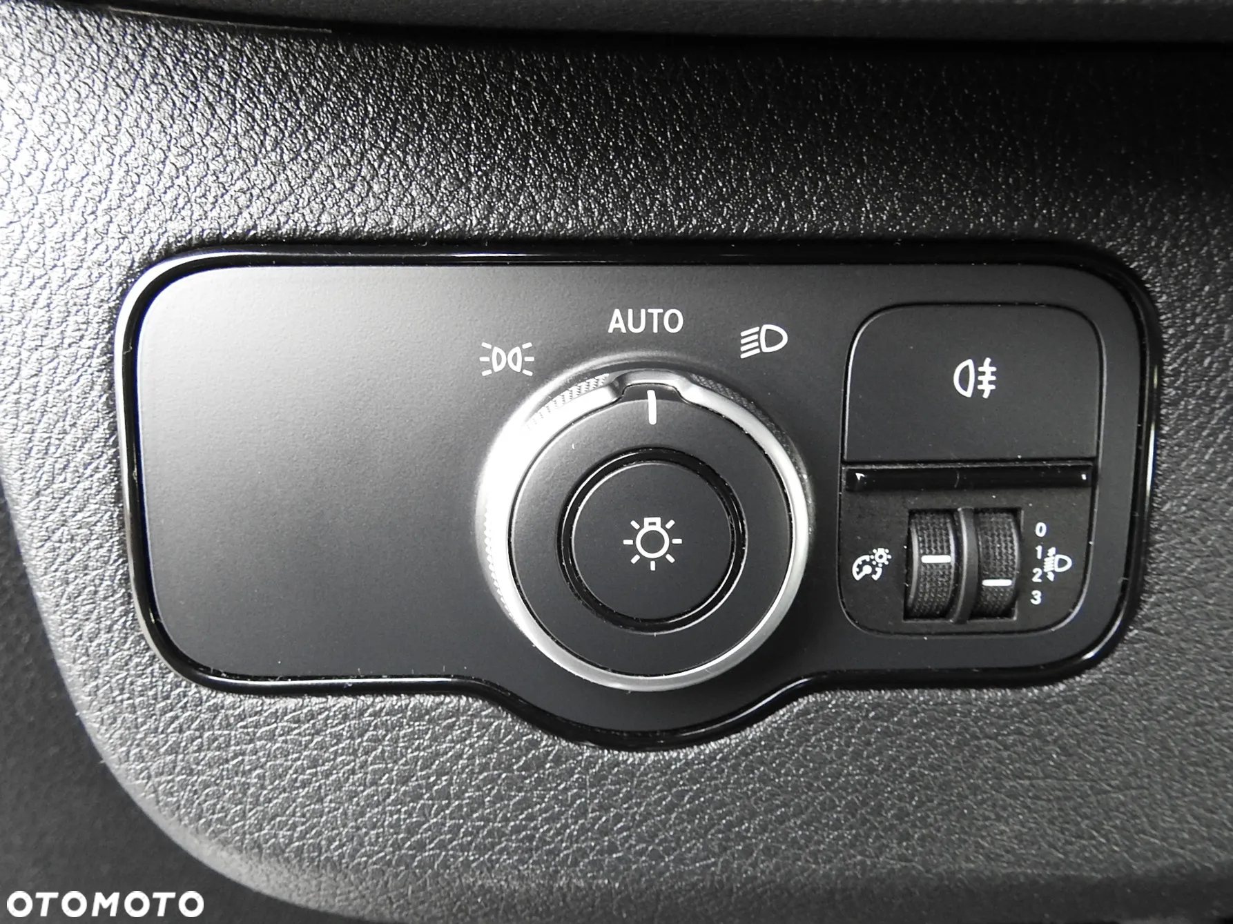 Mercedes-Benz SPRINTER 314 FURGON BRYGADÓWKA 6 MIEJSC TEMPOMAT KLIMATYZACJA 140KM [ 373346 ] - 27