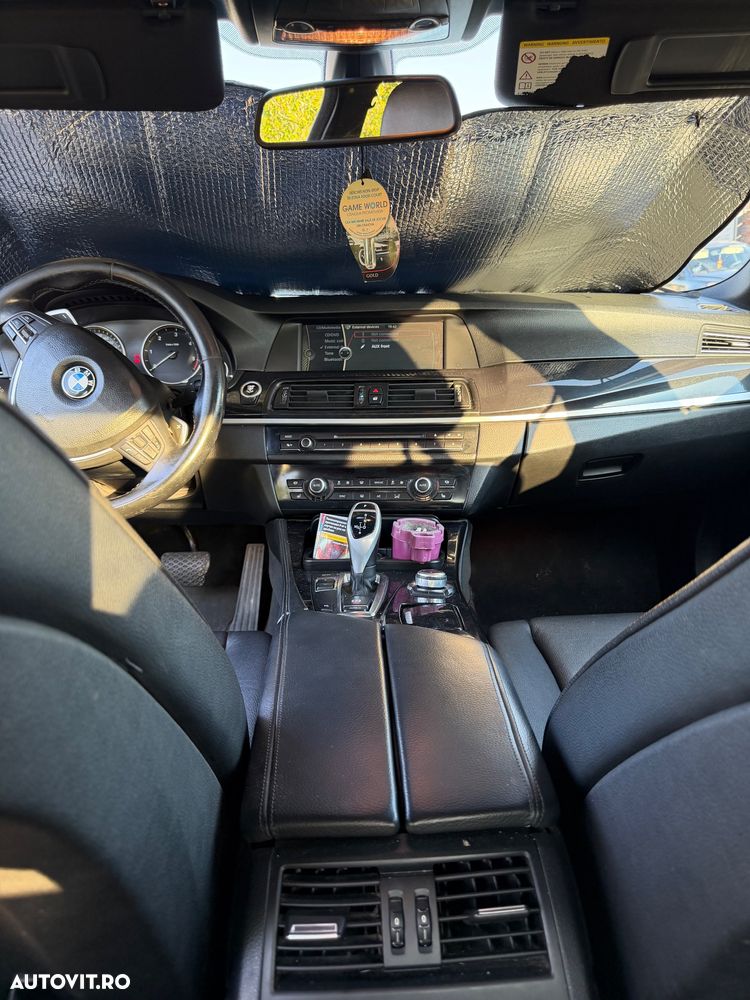 BMW Seria 5 520d Aut. - 11