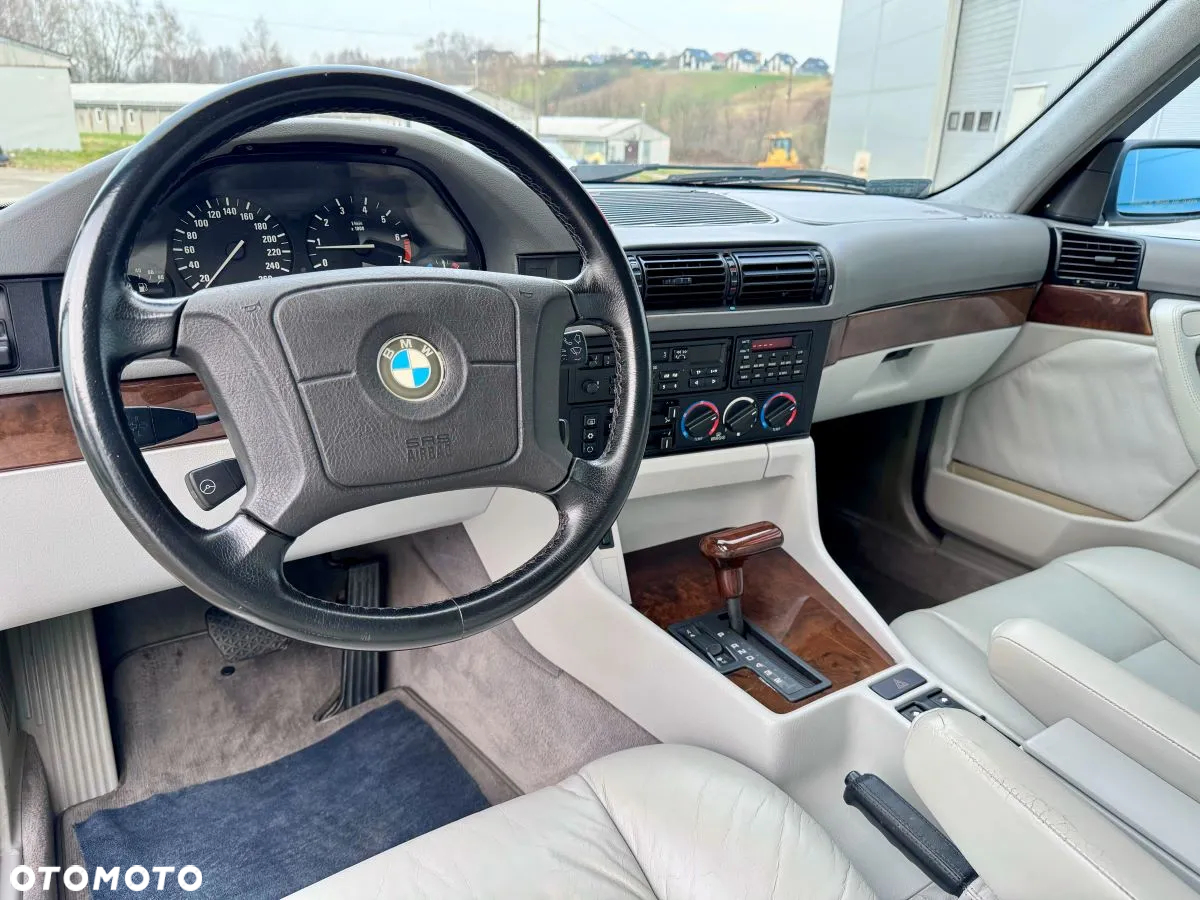 BMW Seria 5 540i - 15