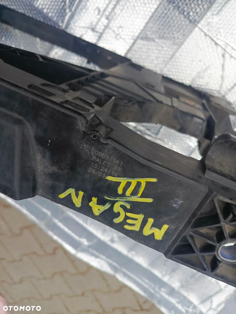 PAS WZMOCNIENIE MEGANE III - 2