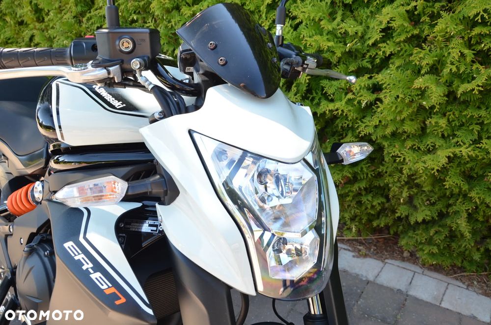 Kawasaki ER - 10