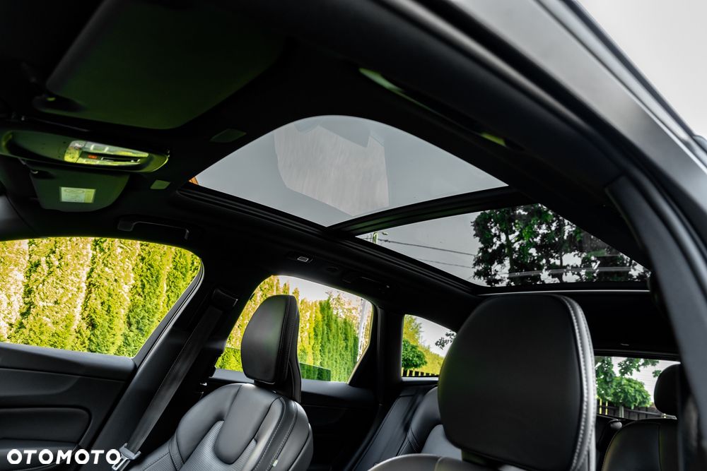 Volvo XC 60 B5 D AWD Geartronic RDesign - 29