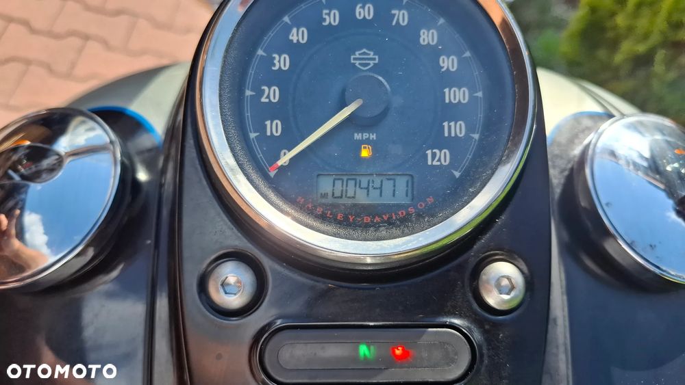 Harley-Davidson Dyna Wide Glide - 22