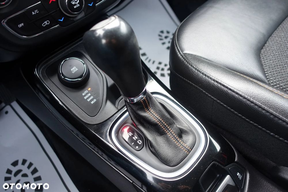 Jeep Compass 2.0 MJD Limited 4WD S&S - 24