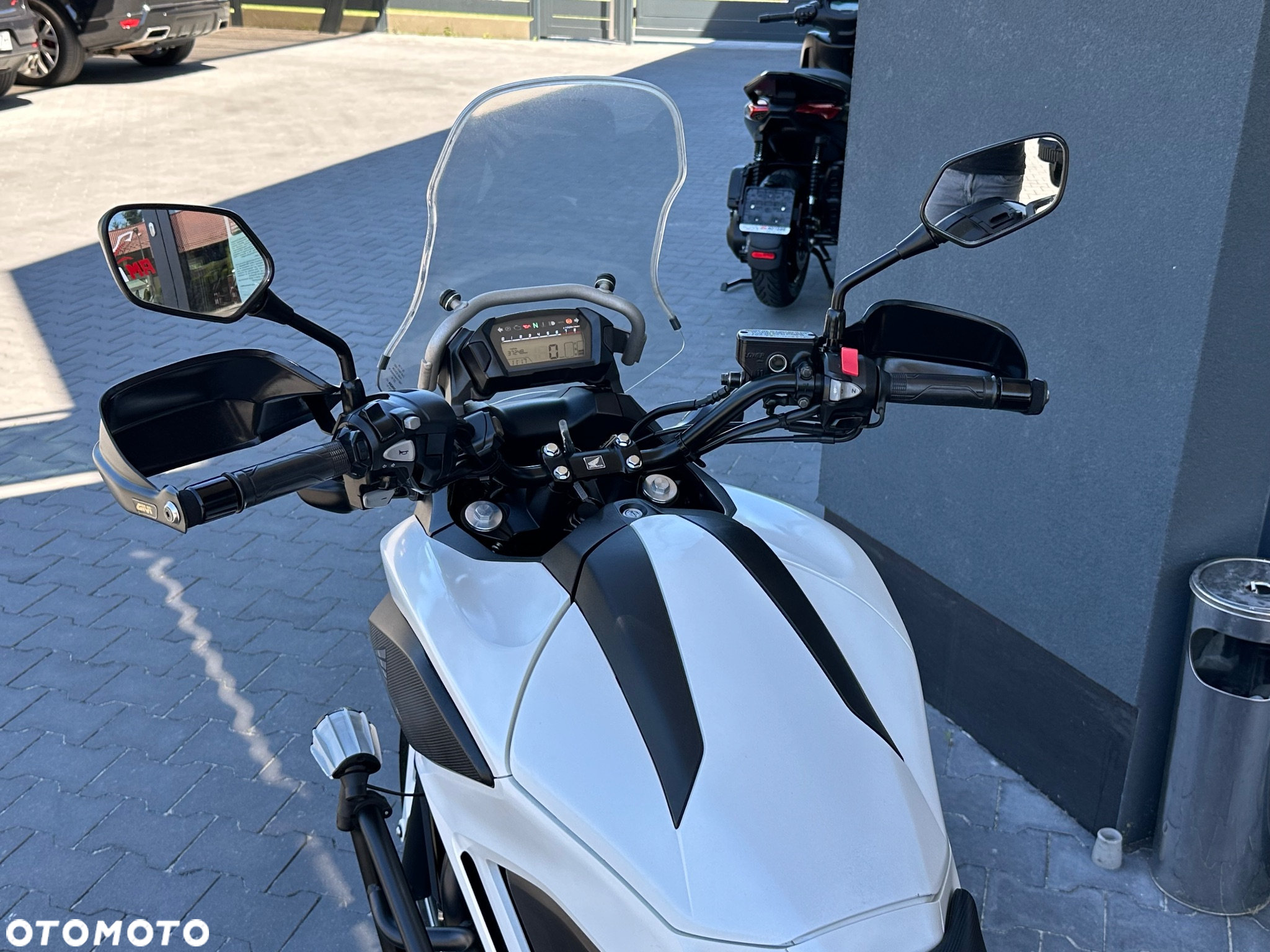 Honda NC - 23