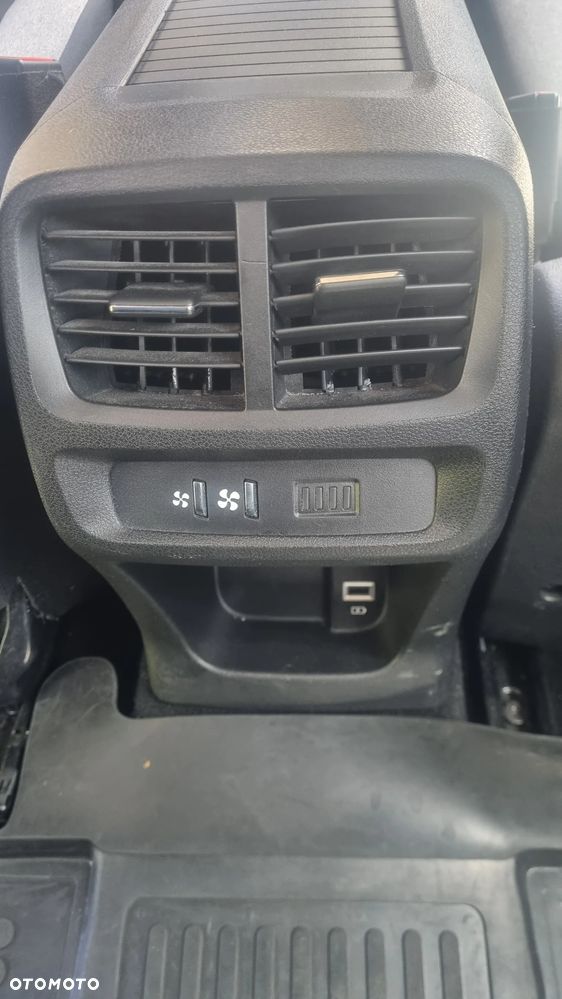 Citroën Berlingo M 1.2 PureTech Feel S&S - 24