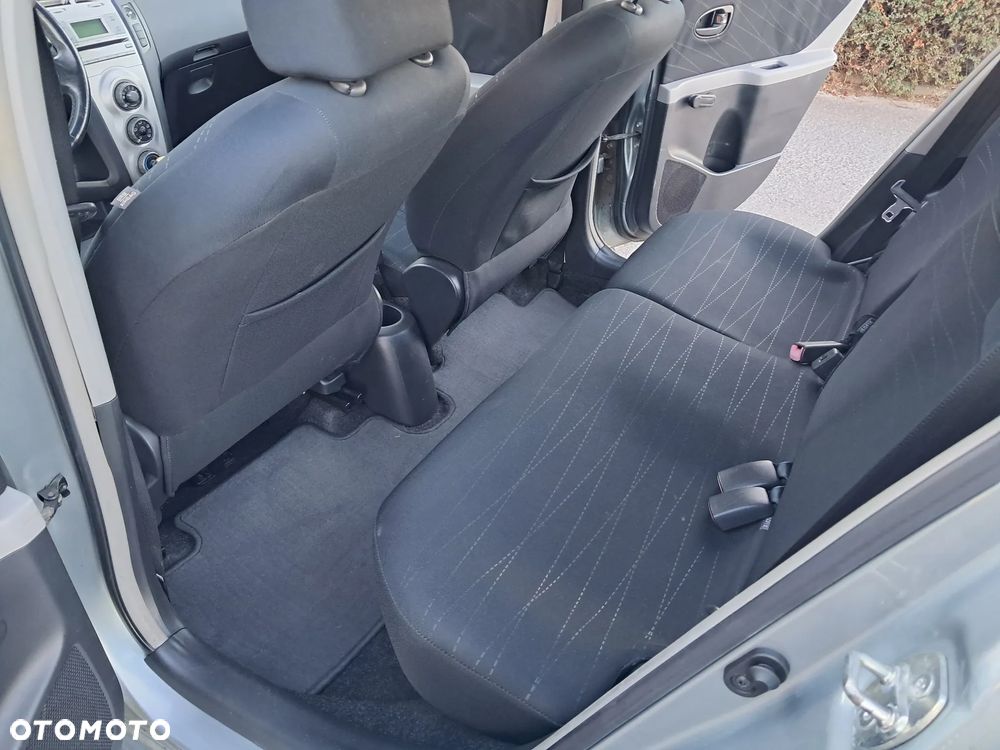 Toyota Yaris 1.3 VVT-i Luna - 8