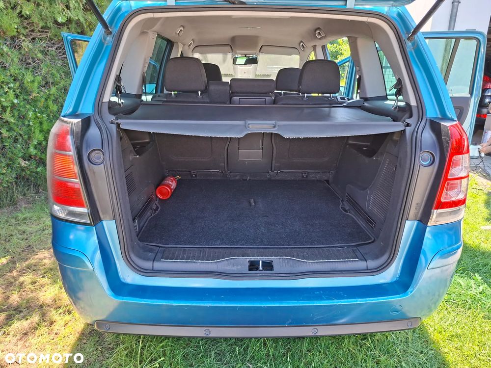 Opel Zafira - 11
