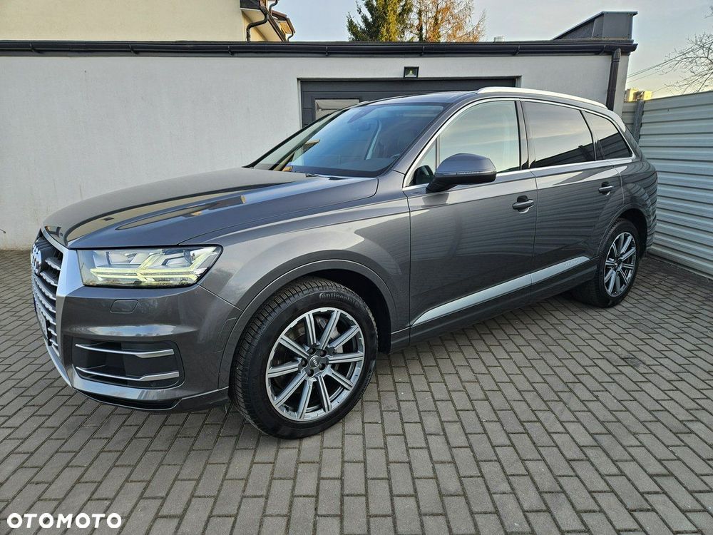 Audi Q7 - 11