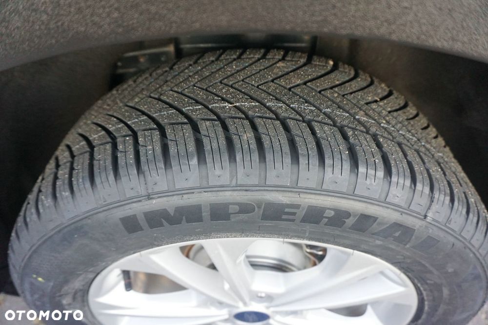 Ford Kuga 2.0 TDCi FWD Titanium - 22