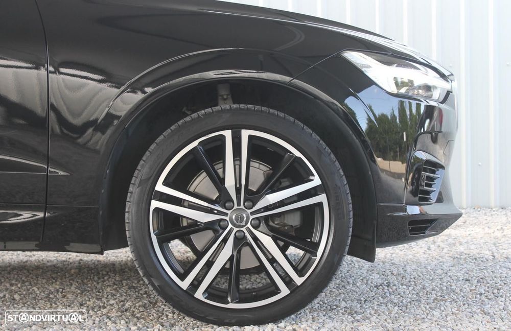 Volvo XC 60 2.0 T8 PHEV R-Design AWD - 57