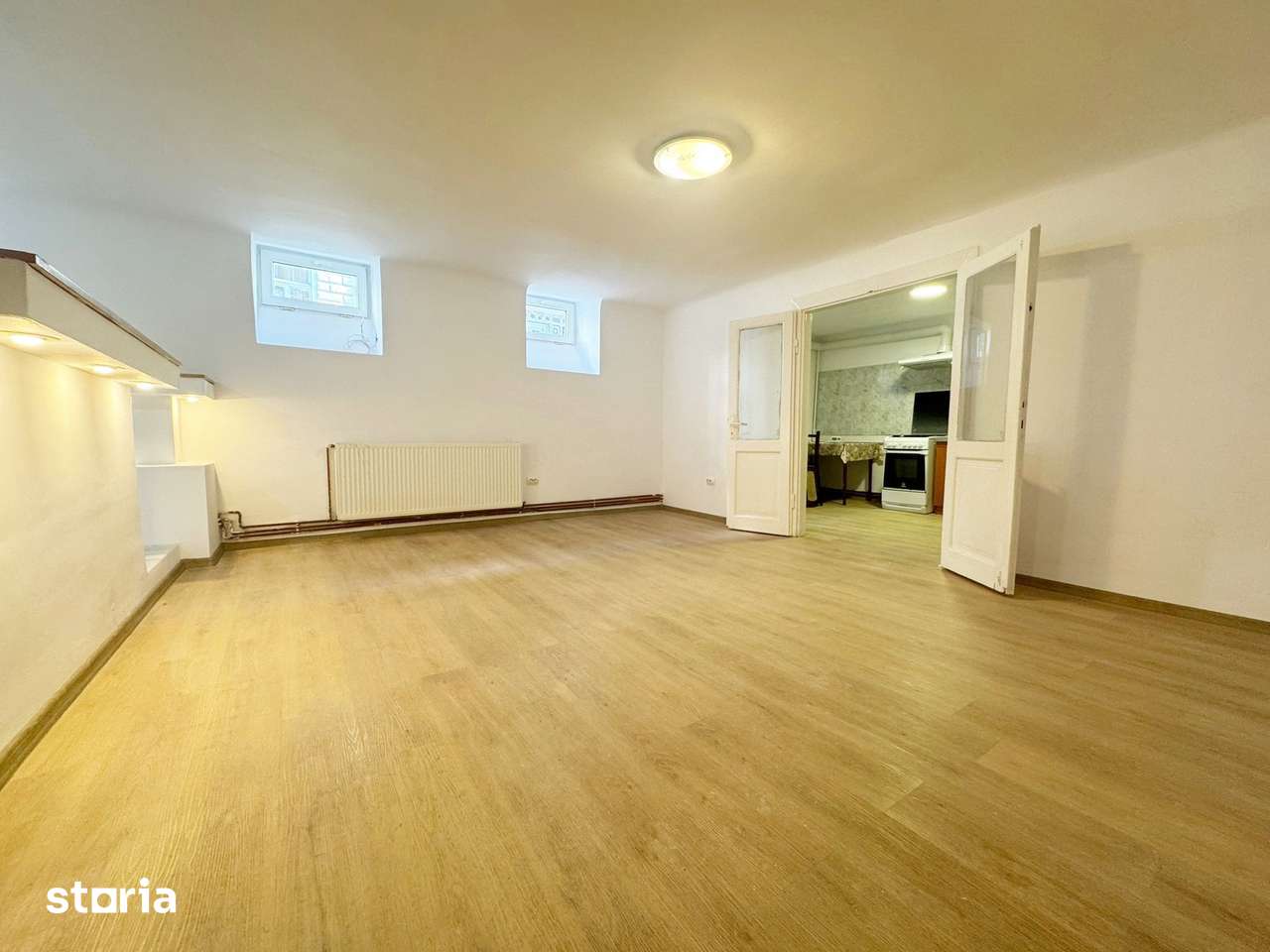 Apartament la demisol 60 mp utili - Str Einstein - Central — fotografia 1